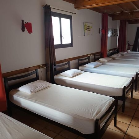 Refuge D'Etape Zuharpeta Randonneur Pelerin Hostel Saint-Jean-Pied-de-Port Exterior foto